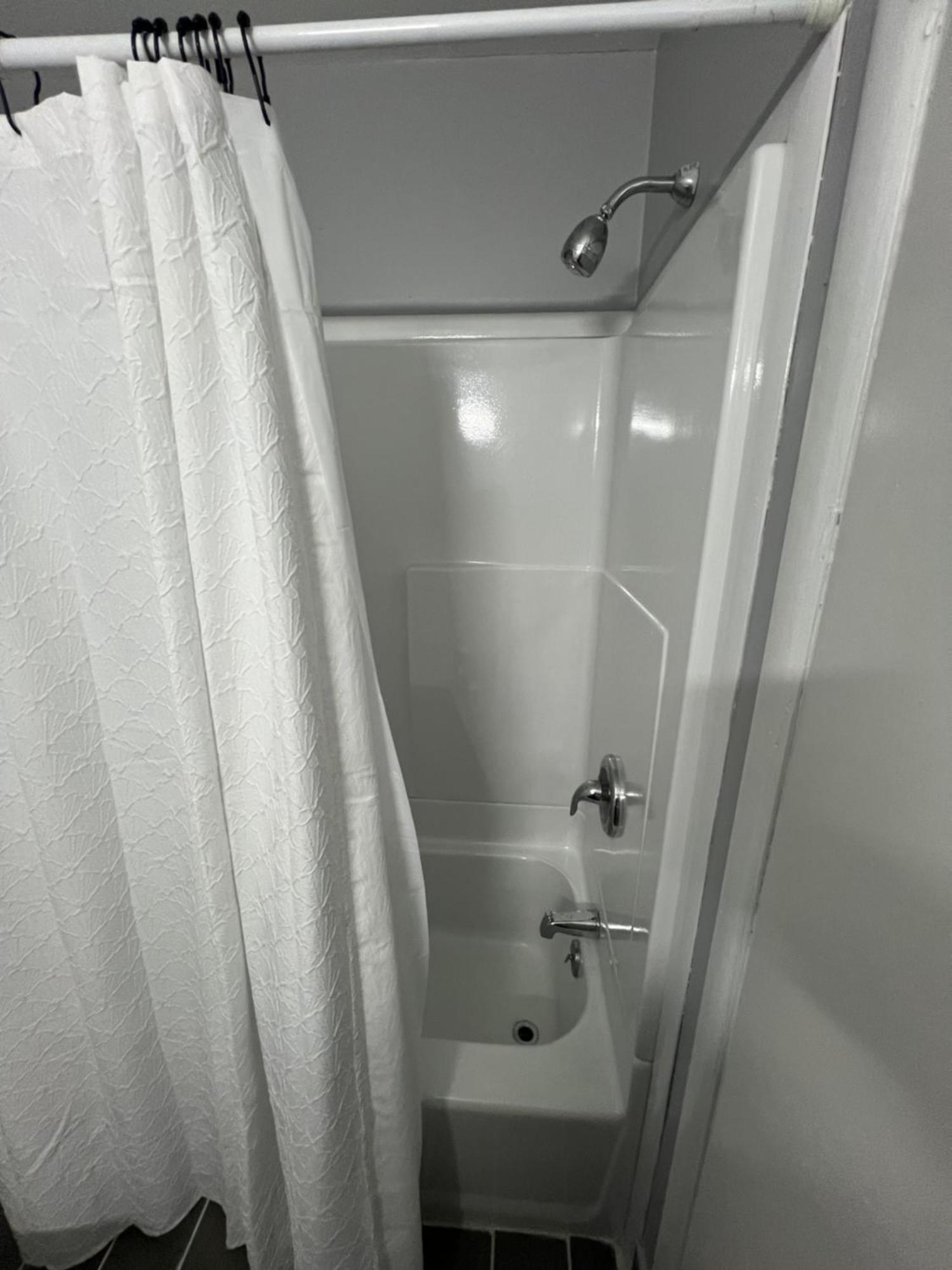 Nest Inn Watertown Extérieur photo
