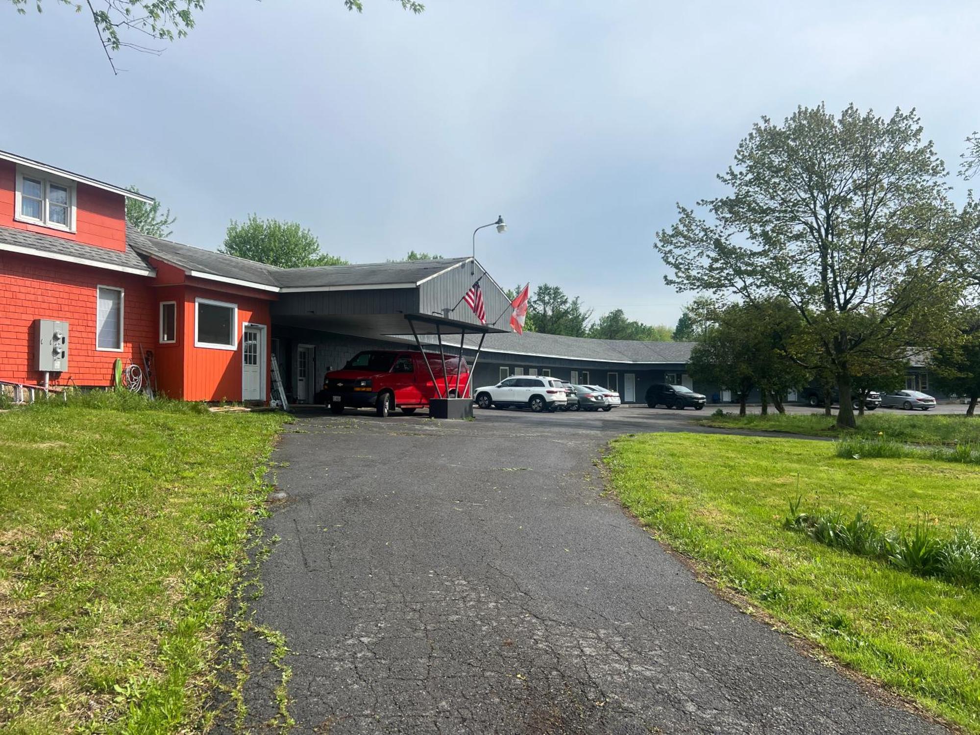 Nest Inn Watertown Extérieur photo